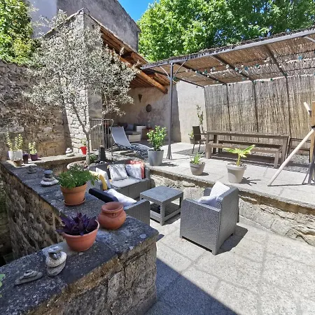 Bed & Breakfast Des Loges - Les Vans / *